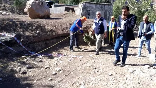 Kuyuya düşen boğayı, afad kurtardı Kuyuya düşen boğayı, afad kurtardı