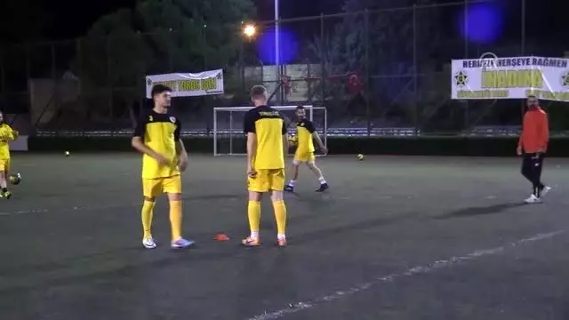 Mahalle küçük, hayaller büyük