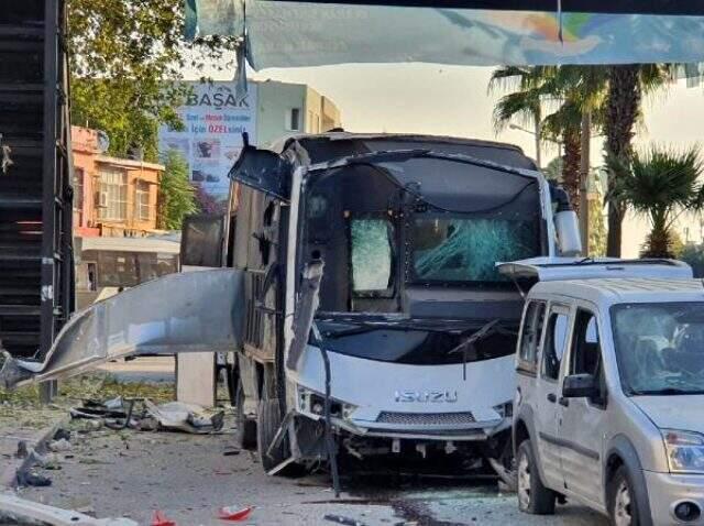 Adana'da çevik güç polisine hücum sonrası olay yerinden evvel görüntüler
