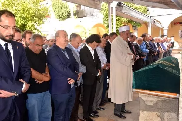 Bddk başkanı akben'in annesi vefat etti (2) Bddk başkanı akben'in annesi vefat etti (2)