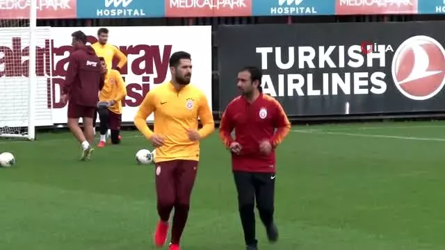 Belhanda, derbiye maskeyle hazırlanıyor Belhanda, derbiye maskeyle hazırlanıyor