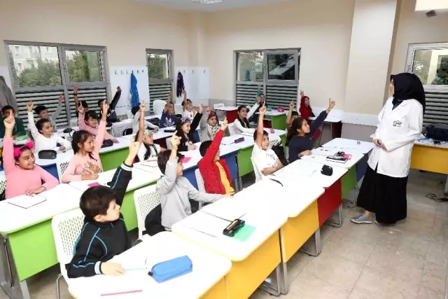 Bilgi Evleri'ne bir haftada 6 bin 706 öğrenci kayıt yaptırdı