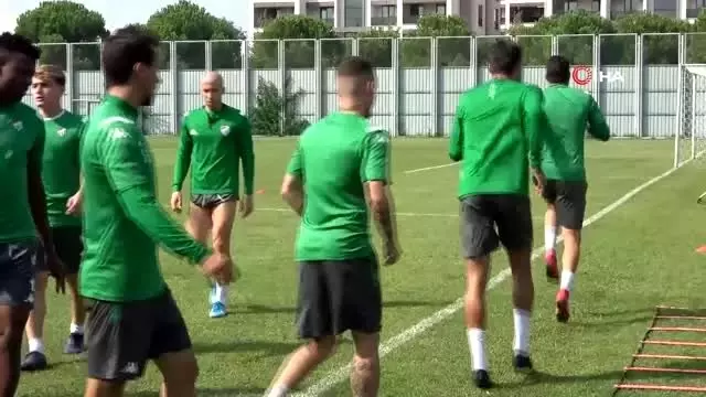 Bursaspor Sportif Direktörü Selçuk Erdoğan: 'Sezon sonunda mutlu sona ulaşacağız' Bursaspor Sportif Direktörü Selçuk Erdoğan: 'Sezon sonunda mutlu sona ulaşacağız'