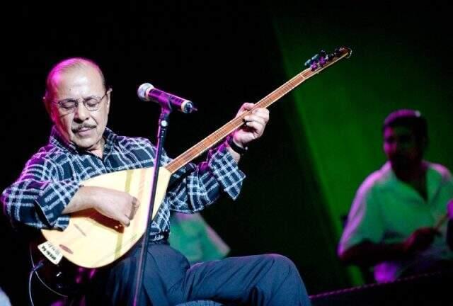 Cumhurbaşkanlığı Sözcüsü Kalın, Neşet Ertaş türküsü söyledi