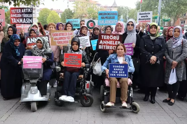 Diyarbakır annelerine kadın desteği Diyarbakır annelerine kadın desteği