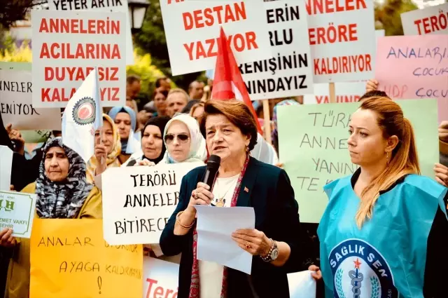 Diyarbakır annelerine kadın desteği Diyarbakır annelerine kadın desteği