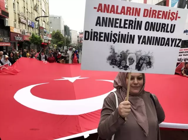 Diyarbakır annelerine kadın desteği Diyarbakır annelerine kadın desteği