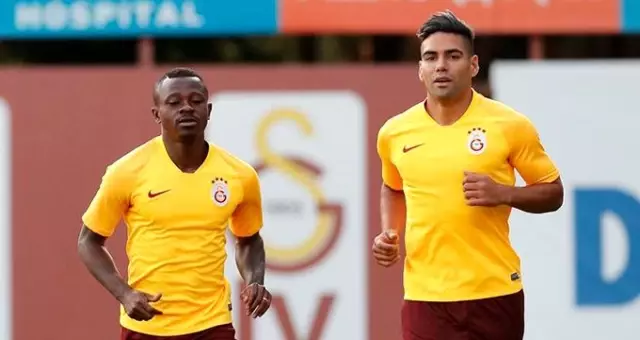 Galatasaray'da Radamel Falcao, derbi öncesi takımdan ayrı çalıştı! Galatasaray'da Radamel Falcao, derbi öncesi takımdan ayrı çalıştı!