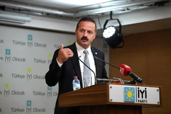 'İyi parti, verdiği demokrasi mücadelesiyle dimdik ayakta'