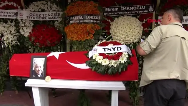 Kılıçdaroğlu gazeteci necati karakaya'nın cenaze törenine katıldı Kılıçdaroğlu gazeteci necati karakaya'nın cenaze törenine katıldı