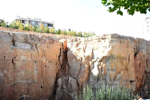 Konya'da 6 büyüklüğündeki deprem yıkıma neden olur Konya'da 6 büyüklüğündeki deprem yıkıma neden olur