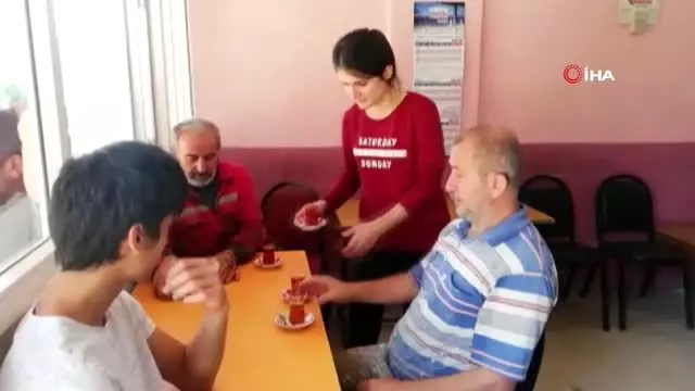 KPSS 84.'sü genç kız, babasının sanayideki çay ocağında çalışıyor KPSS 84.'sü genç kız, babasının sanayideki çay ocağında çalışıyor