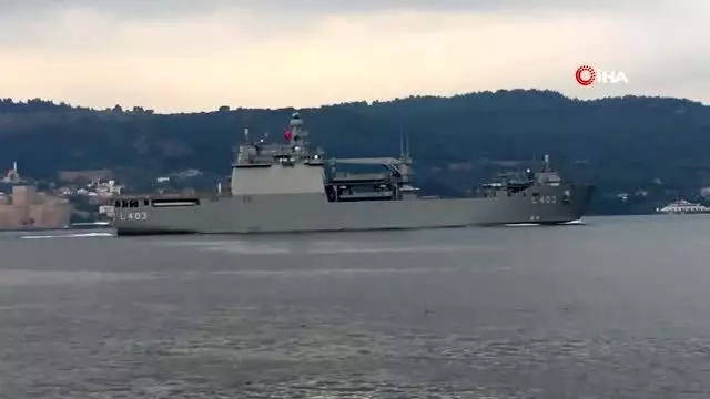 Nusret Mayın gemisi, TCG Alemdar gemisini boğaz geçişinde böyle selamladı Nusret Mayın gemisi, TCG Alemdar gemisini boğaz geçişinde böyle selamladı
