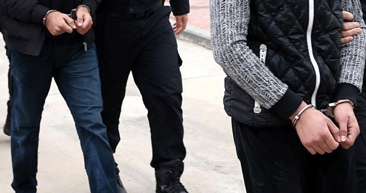Organize suç örgütüne yönelik düzenlenen operasyonda 3'ü polis 14 şahıs tutuklandı