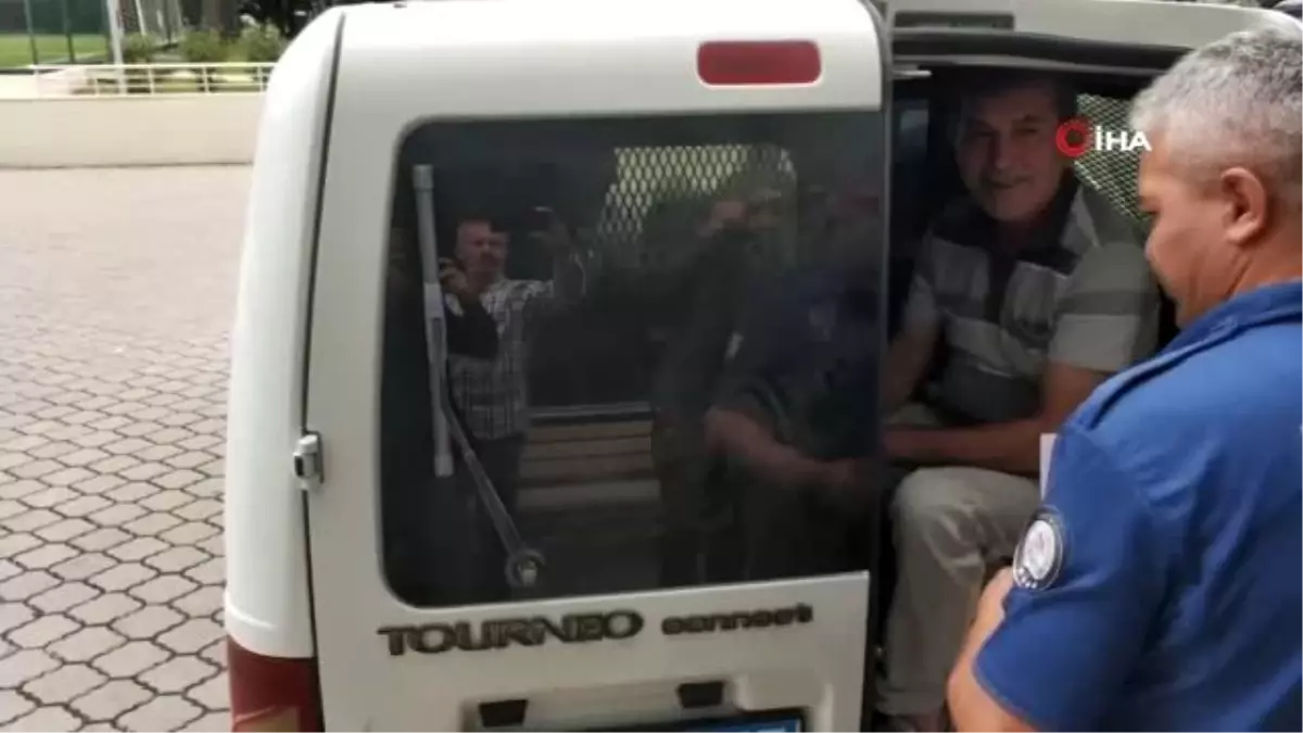 Tartıştığı kayınpederi tarafından bıçaklanan genç kendi evini yaktı