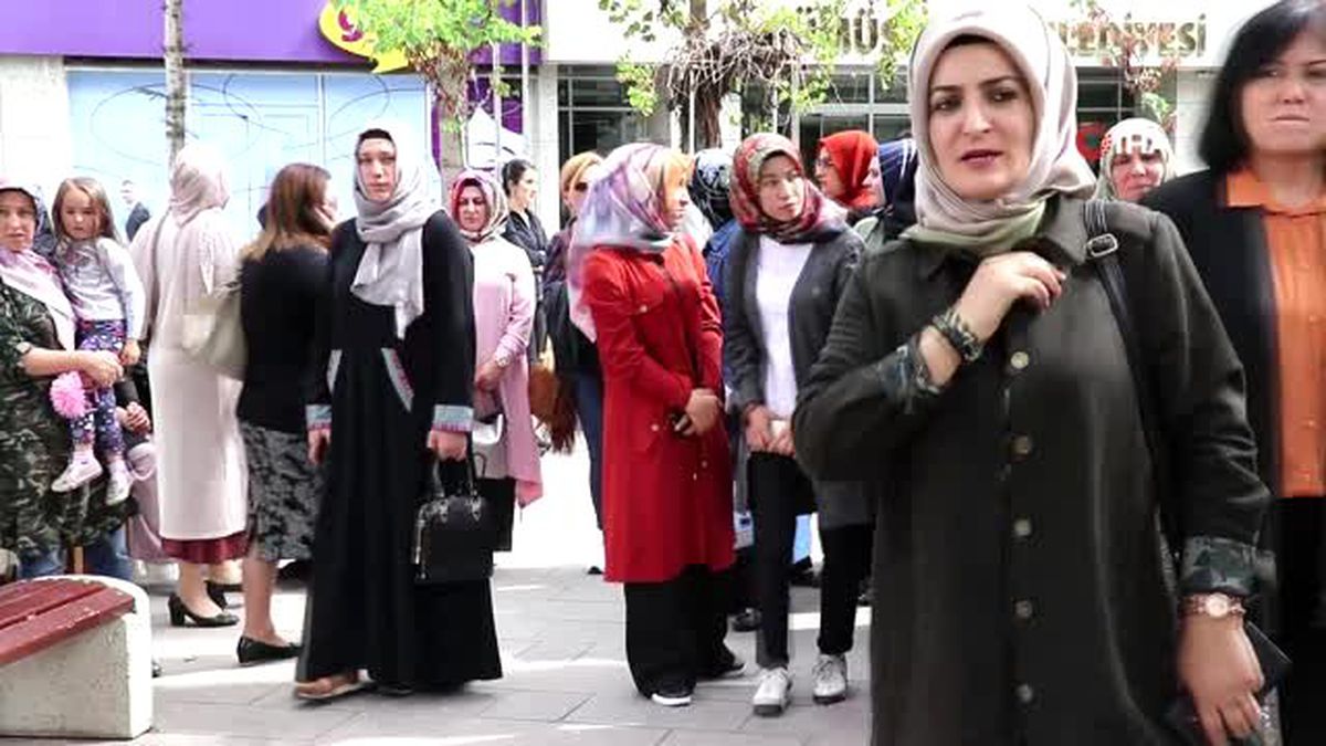 Türkiye'den Diyarbakır'daki annelere destek