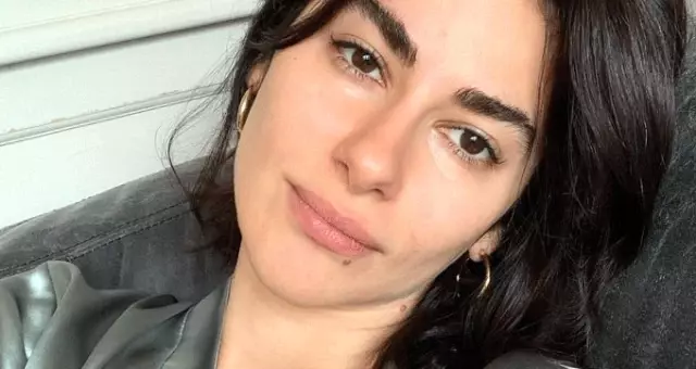 Ünlü oyuncu Nesrin Cavadzade dış görünüşünü eleştirenlere yanıt verdi