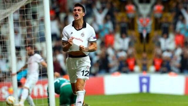 Beşiktaş'ta Enzo Roco ile yollar ayrılıyor!