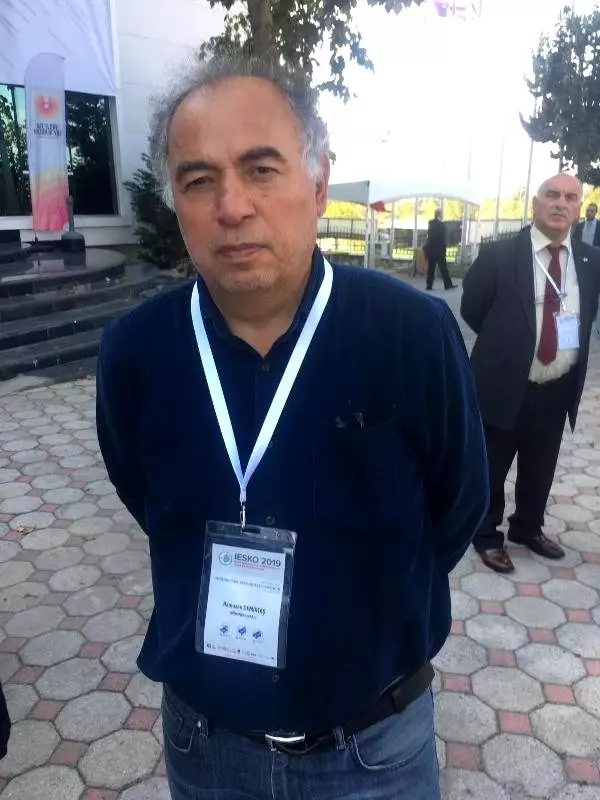 Deprem sempozyumunda depremi hissettiler Deprem sempozyumunda depremi hissettiler