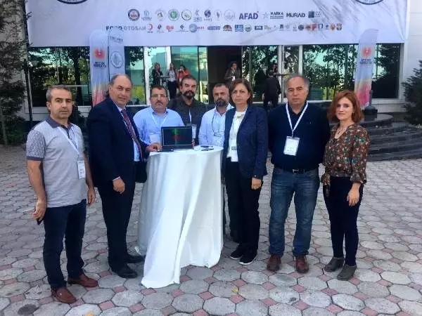 Deprem sempozyumunda depremi hissettiler Deprem sempozyumunda depremi hissettiler