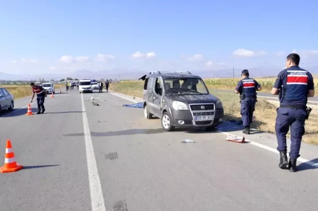 Direksiyon hakimiyetini kaybeden otomobil takla attı: 1 ölü