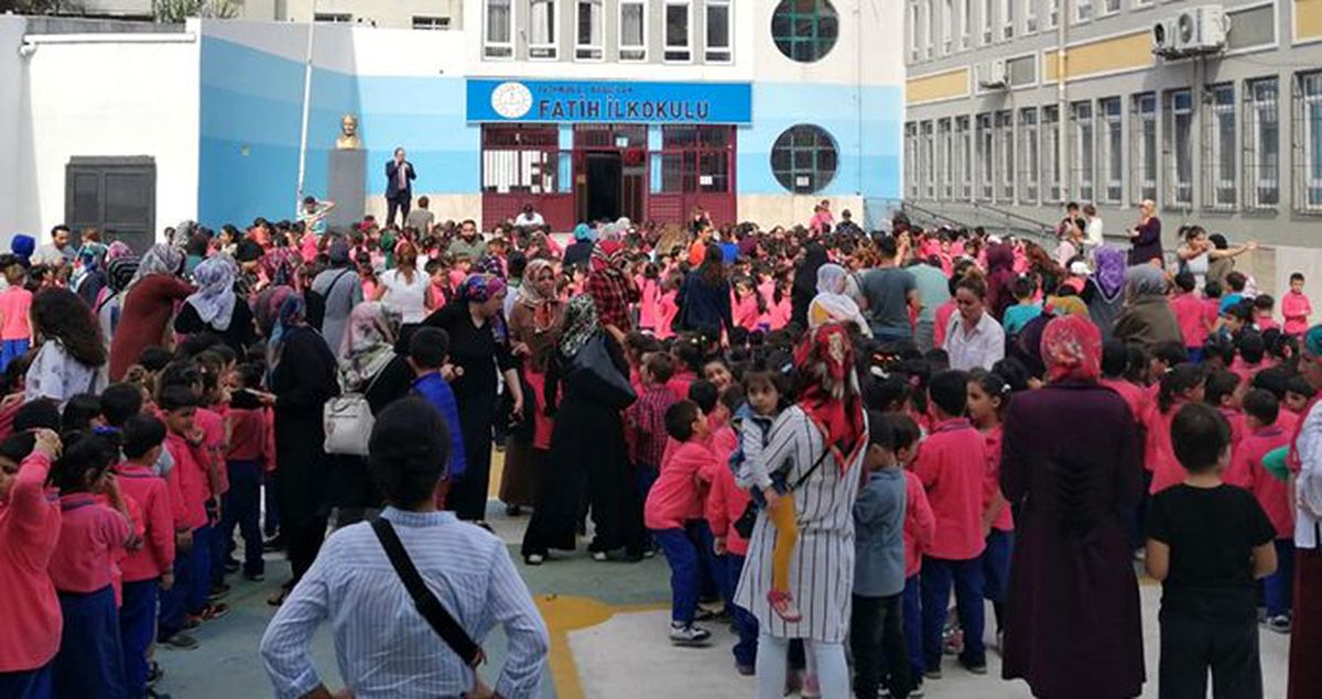 İstanbul Valisi Yerlikaya'dan okullar tatil edildi iddialarına yanıt: Saat 20.00'da açıklama yapılacaktır