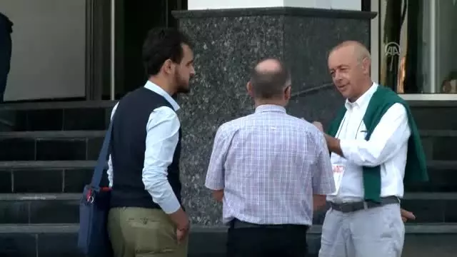 İtalyan yer bilimci sunum yaparken depreme yakalandı - Prof. Dr. Dario Albarello İtalyan yer bilimci sunum yaparken depreme yakalandı - Prof. Dr. Dario Albarello