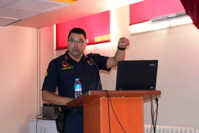 Jandarma'dan servis sürücülerine uyarı Jandarma'dan servis sürücülerine uyarı