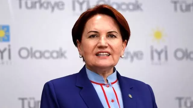 Meral Akşener masasındaki seçim anketini açıkladı: 11.1 bandındayız. Bir miktar oy Davutoğlu'na gidiyor