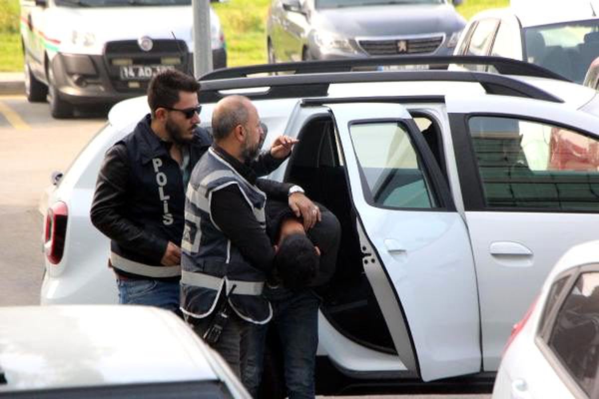 İş yerini soymak için tuvalette saklanan kişi yakalandı