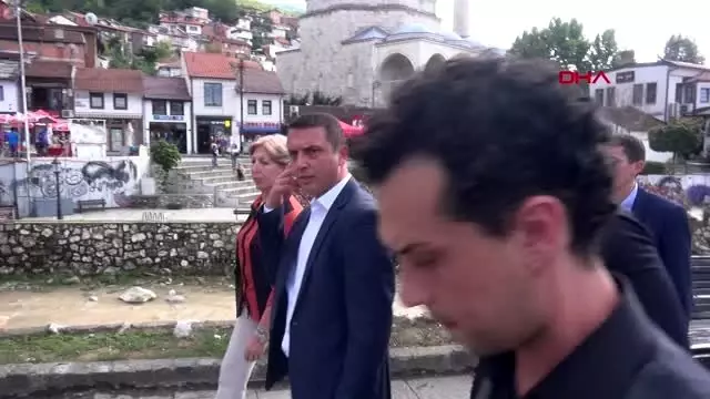 Ünlü oyuncu tolgahan sayışman kosova'nın 'kültür elçisi' oldu Ünlü oyuncu tolgahan sayışman kosova'nın 'kültür elçisi' oldu