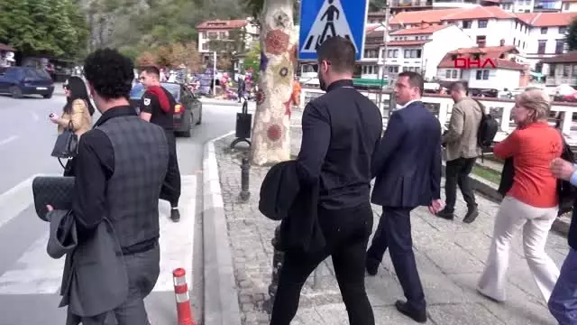 Ünlü oyuncu tolgahan sayışman kosova'nın 'kültür elçisi' oldu Ünlü oyuncu tolgahan sayışman kosova'nın 'kültür elçisi' oldu