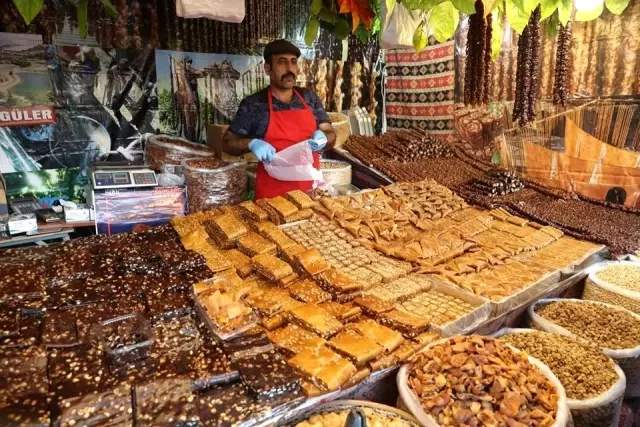 Zeytinburnu Yöresel Günler Şöleni başlıyor Zeytinburnu Yöresel Günler Şöleni başlıyor
