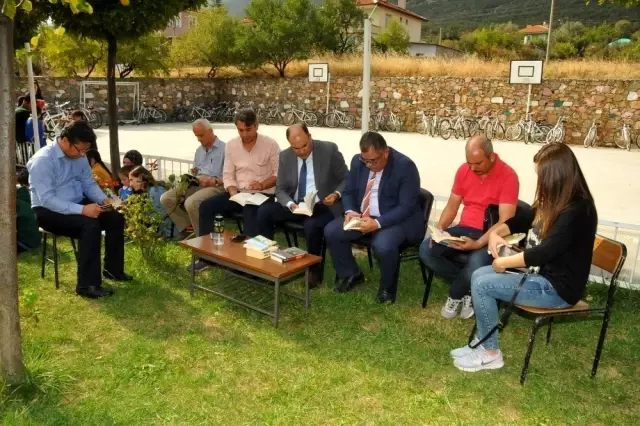 Akşehir'de 'Pedalını Kitap İçin Çevir' etkinliği Akşehir'de 'Pedalını Kitap İçin Çevir' etkinliği