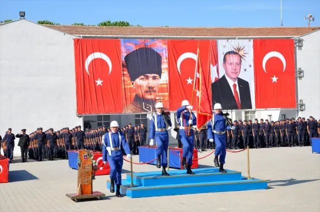 Ezine'de acemi erler yemin etti Ezine'de acemi erler yemin etti