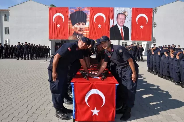 Ezine'de acemi erler yemin etti Ezine'de acemi erler yemin etti