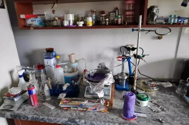 Kedi mamasında uyuşturucuya 3 tutuklama Kedi mamasında uyuşturucuya 3 tutuklama