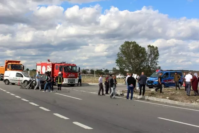 Otomobiller çarpıştı: 1 yaralı