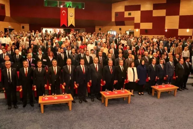 TBMM Başkanı Şentop, Trakya Üniversitesi akademik yılı açılışına katıldı TBMM Başkanı Şentop, Trakya Üniversitesi akademik yılı açılışına katıldı