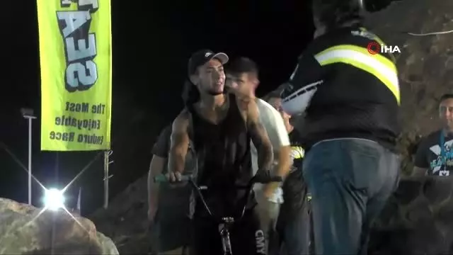 Antalya'da motosiklet gösterileri nefes kesti Antalya'da motosiklet gösterileri nefes kesti