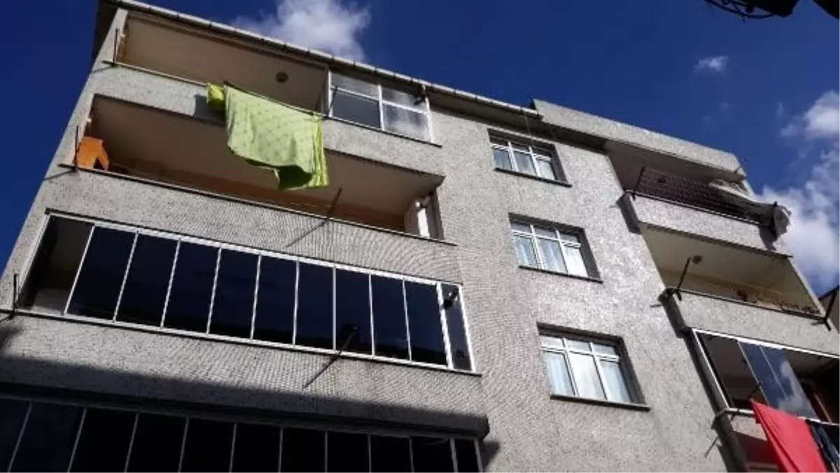 Bağcılar�da bina sakinlerini korkutan çatlak İstanbul