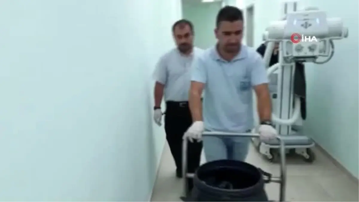 Hastanelerden artan yemeklerle 300 hayvanı doyuruyor
