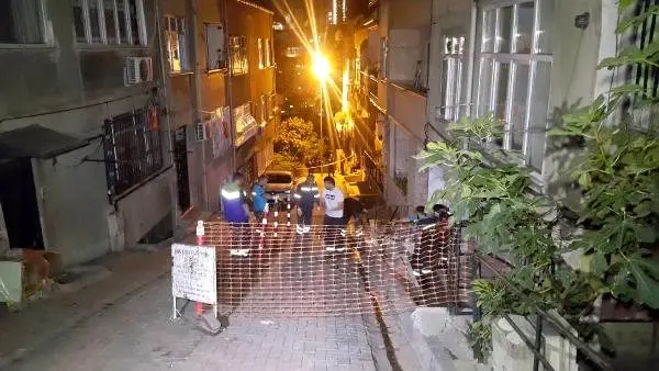 Kağıthane'de yeraltı hatlarında patlama Kağıthane'de yeraltı hatlarında patlama