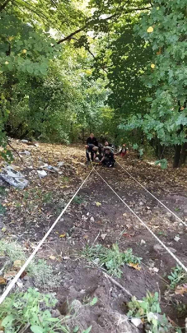 Kınadan dönen kadın düştüğü uçurumdan, 10 saat sonra kurtarıldı Kınadan dönen kadın düştüğü uçurumdan, 10 saat sonra kurtarıldı