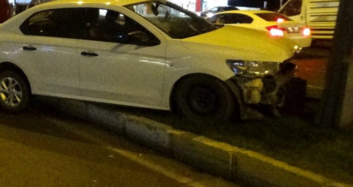 Kırmızı ışıkta geçen otomobilin kaza yapması sonucu 7 kişi yaralandı