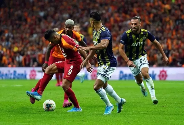 Süper Lig: Gaatasaray: 0 - Fenerbahçe: 0 (İlk yarı) Süper Lig: Gaatasaray: 0 - Fenerbahçe: 0 (İlk yarı)