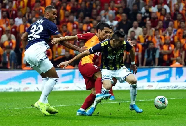 Süper Lig: Gaatasaray: 0 - Fenerbahçe: 0 (İlk yarı) Süper Lig: Gaatasaray: 0 - Fenerbahçe: 0 (İlk yarı)