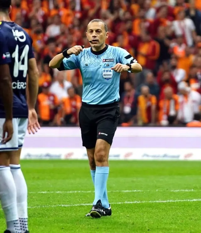 Süper Lig: Gaatasaray: 0 - Fenerbahçe: 0 (İlk yarı) Süper Lig: Gaatasaray: 0 - Fenerbahçe: 0 (İlk yarı)