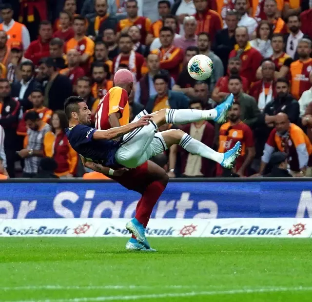 Süper Lig: Gaatasaray: 0 - Fenerbahçe: 0 (İlk yarı) Süper Lig: Gaatasaray: 0 - Fenerbahçe: 0 (İlk yarı)