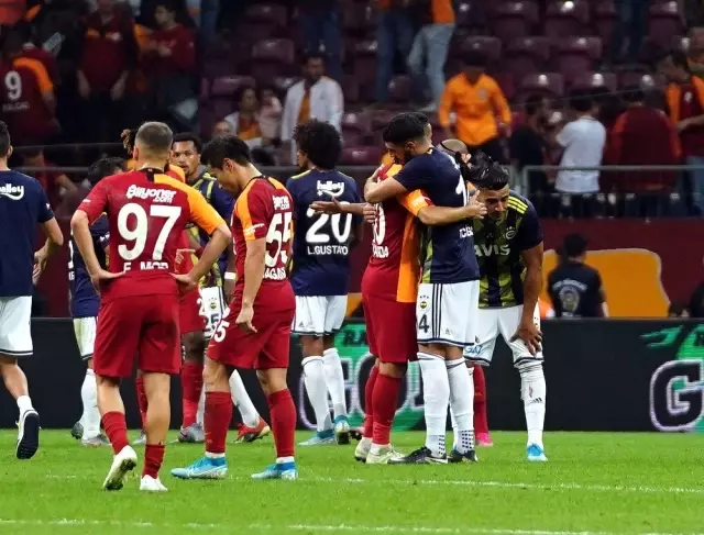 Süper Lig: Gaatasaray: 0 - Fenerbahçe: 0 (Maç sonucu) Süper Lig: Gaatasaray: 0 - Fenerbahçe: 0 (Maç sonucu)